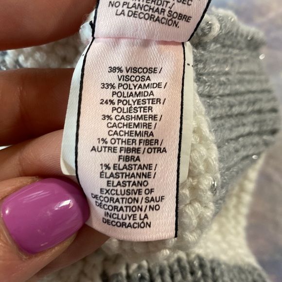 VS • Cashmere Blend Pom Pom Slipper Socks size M/L - Picture 7 of 17